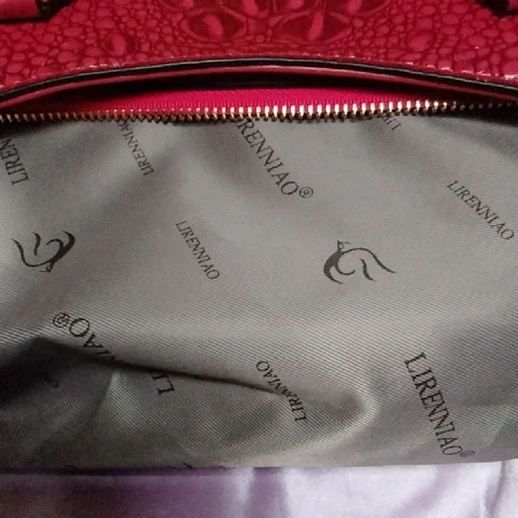 Lirenniao Red Croc-Embossed Satchel With Matching Wristlet - Picture 3 of 9